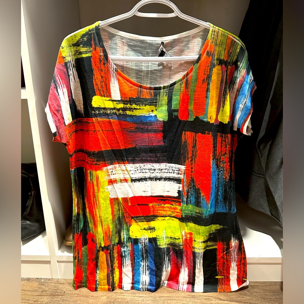 Short sleeve tee